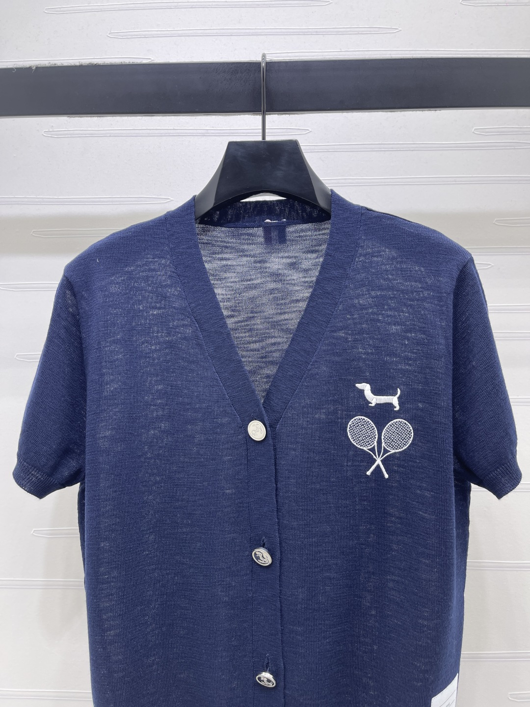 Women's short sleeves